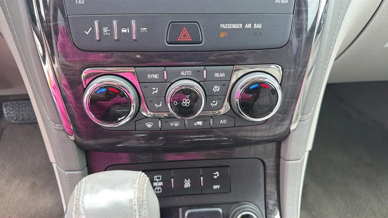 Buick Enclave FWD 4dr Convenience 2017