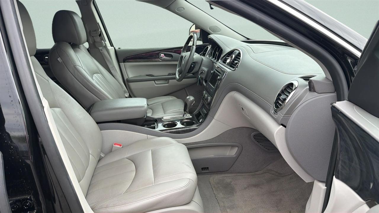 Buick Enclave FWD 4dr Convenience 2017
