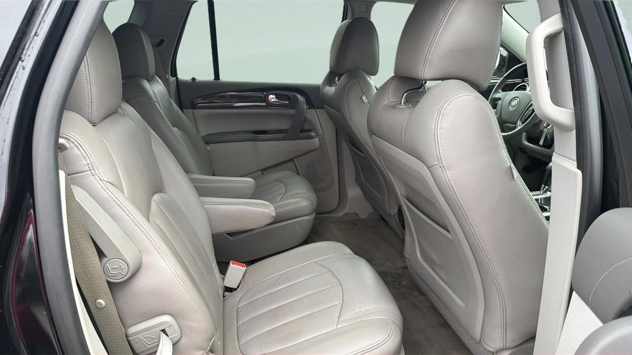 Buick Enclave FWD 4dr Convenience 2017
