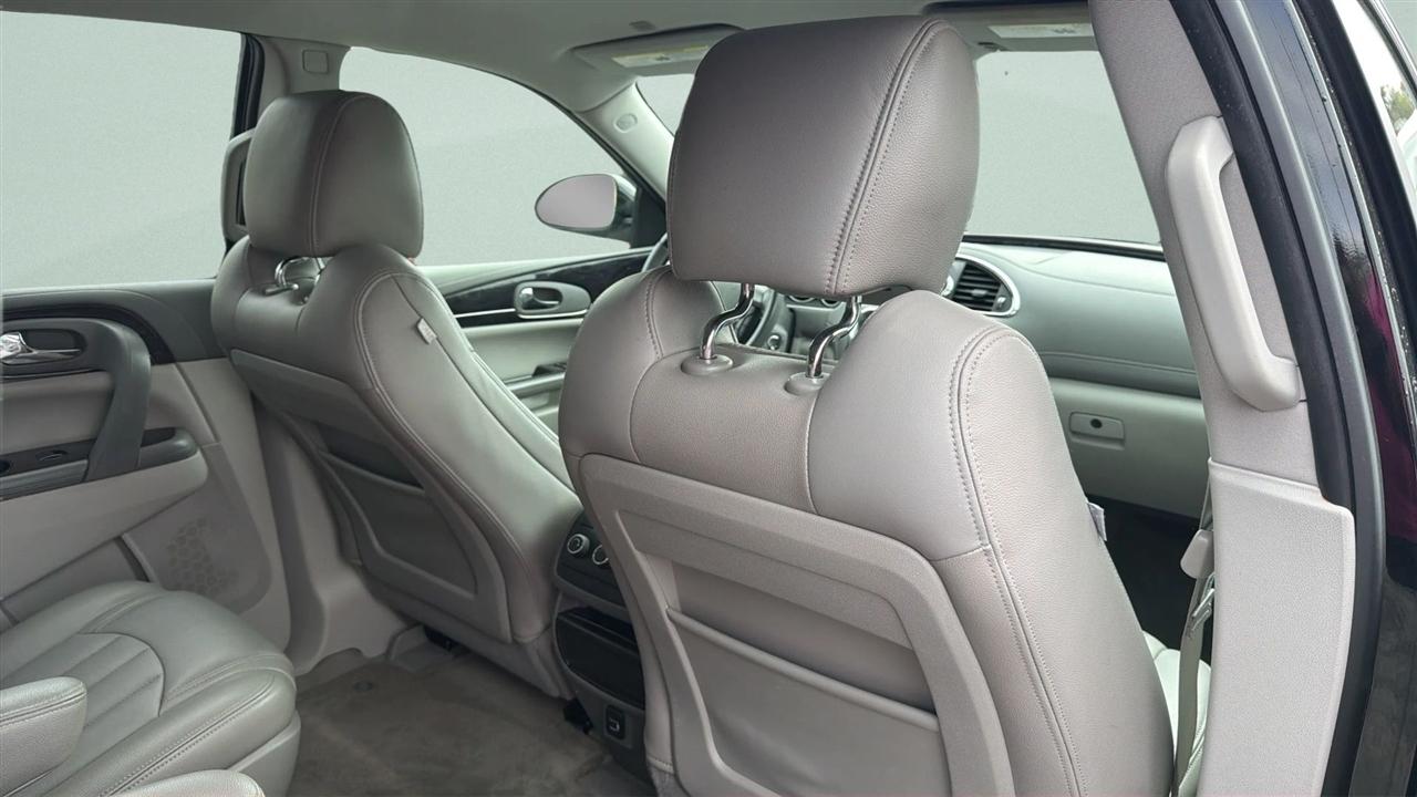 Buick Enclave FWD 4dr Convenience 2017