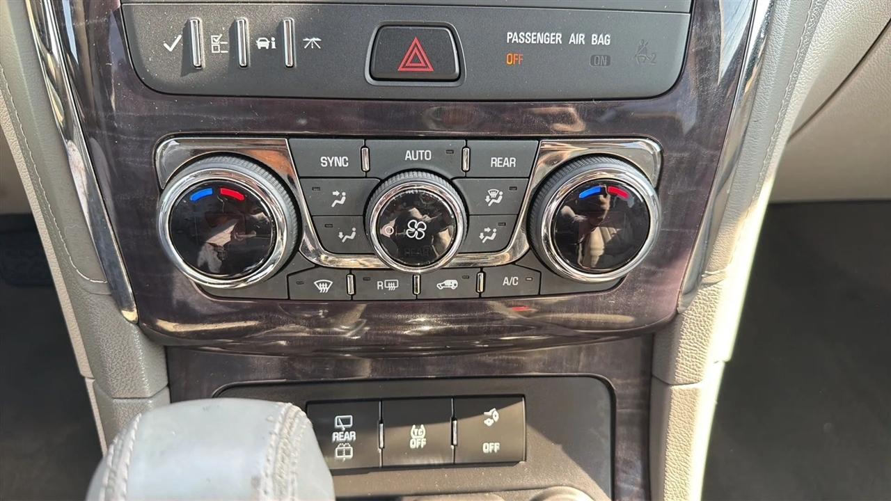 Buick Enclave FWD 4dr Convenience 2017