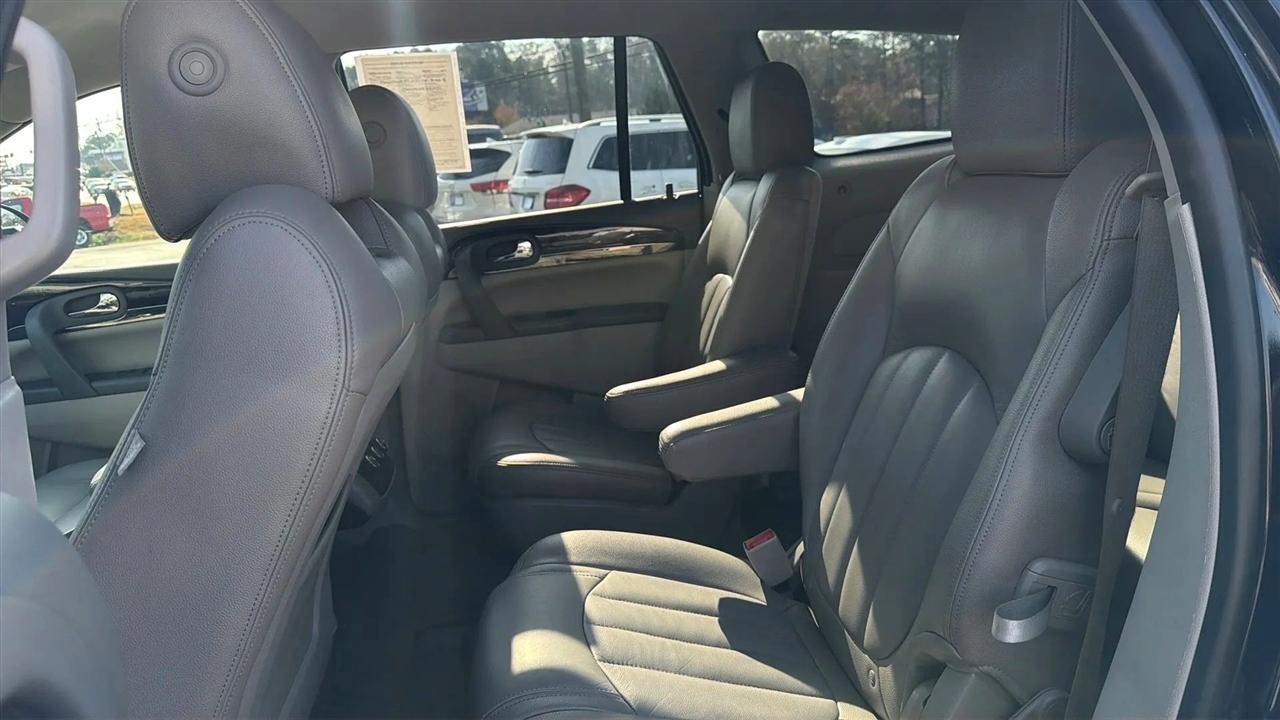 Buick Enclave FWD 4dr Convenience 2017