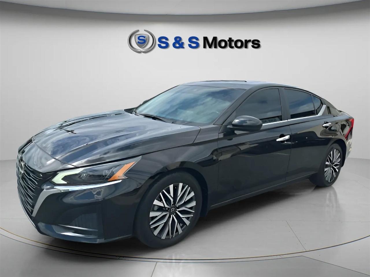 Nissan Altima 2.5 SV Sedan 2023