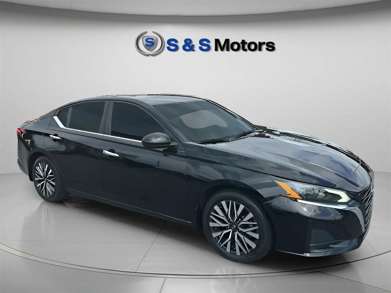 Nissan Altima 2.5 SV Sedan 2023