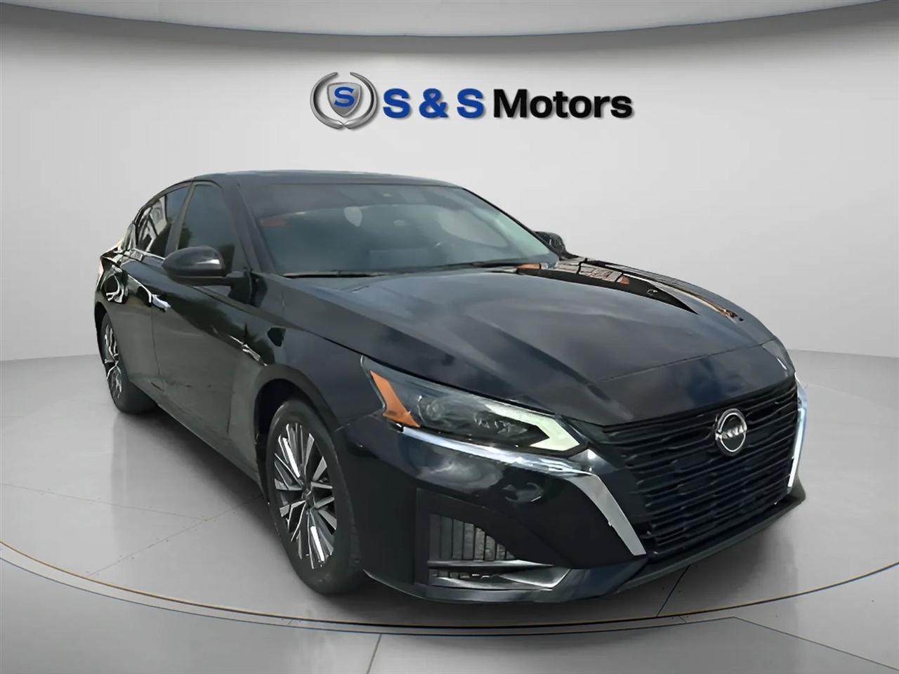 Nissan Altima 2.5 SV Sedan 2023