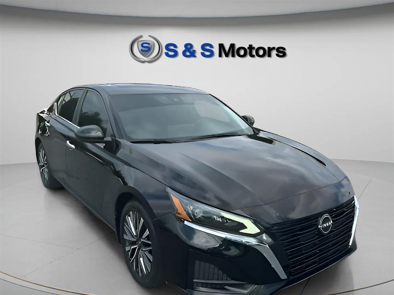 Nissan Altima 2.5 SV Sedan 2023