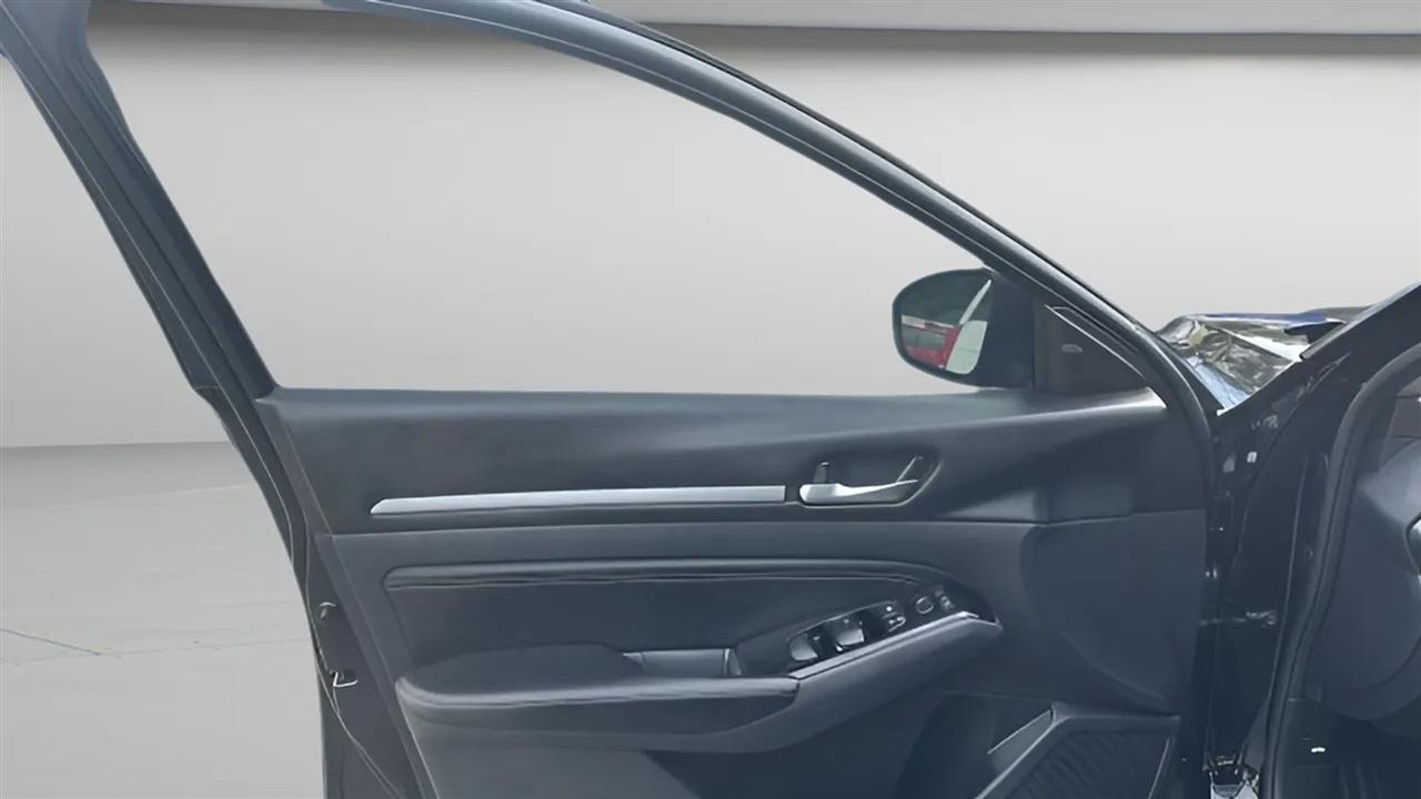 Nissan Altima 2.5 SV Sedan 2023