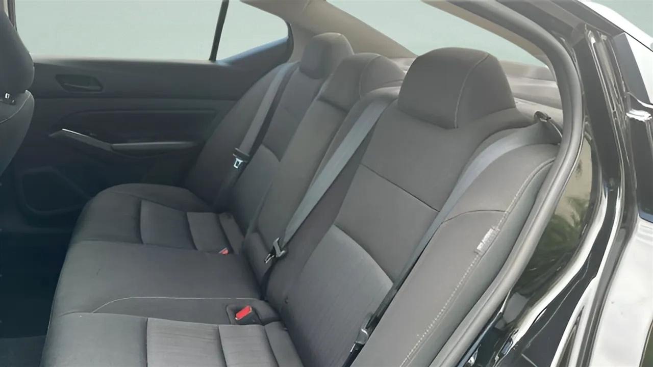 Nissan Altima 2.5 SV Sedan 2023