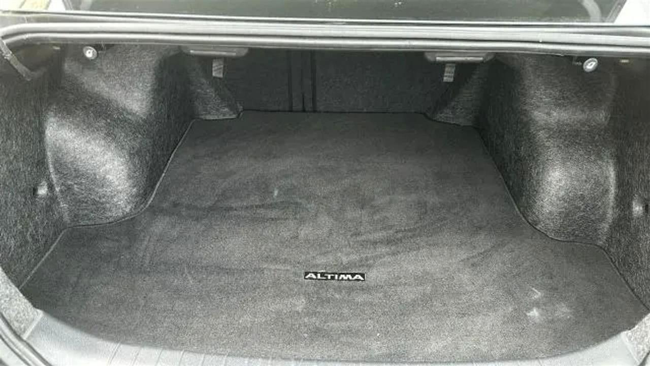 Nissan Altima 2.5 SV Sedan 2023