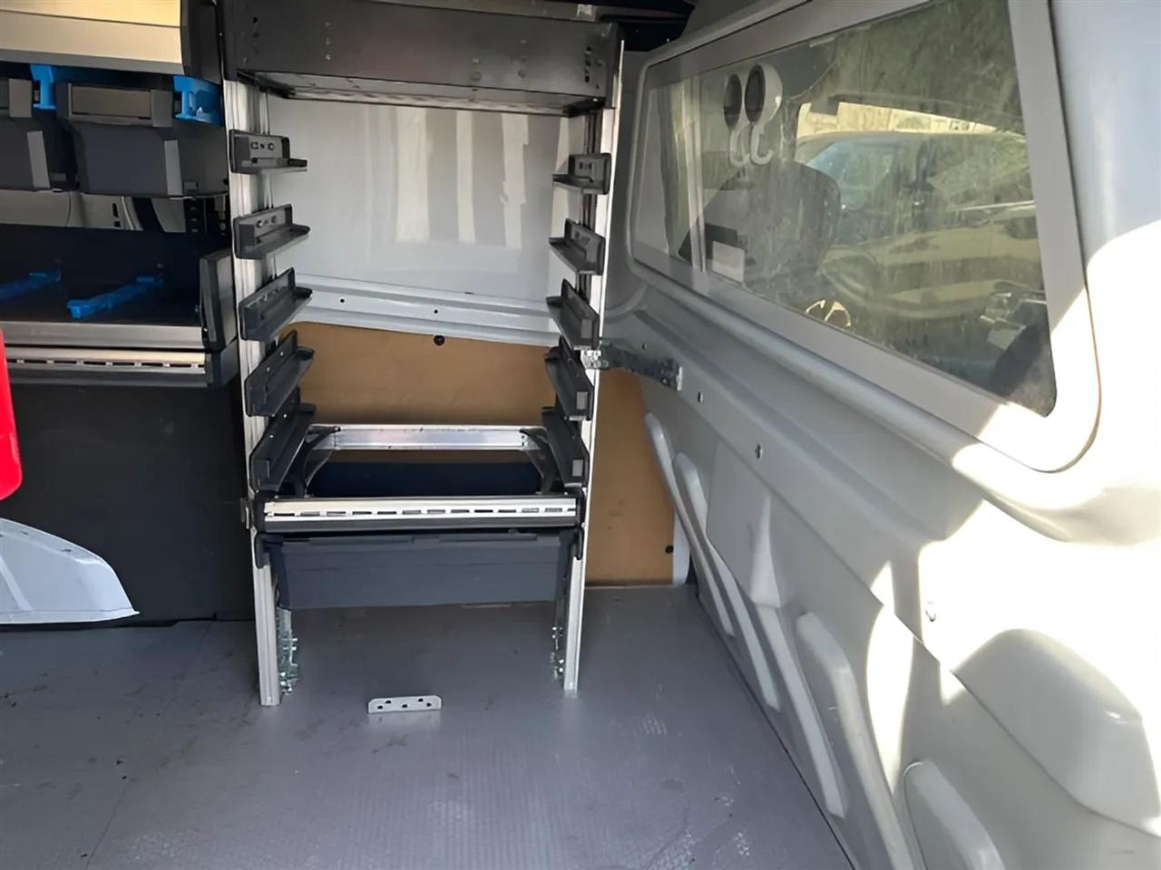 Ford Transit Connect Van XL LWB w/Rear Symmetrical Doors 2021