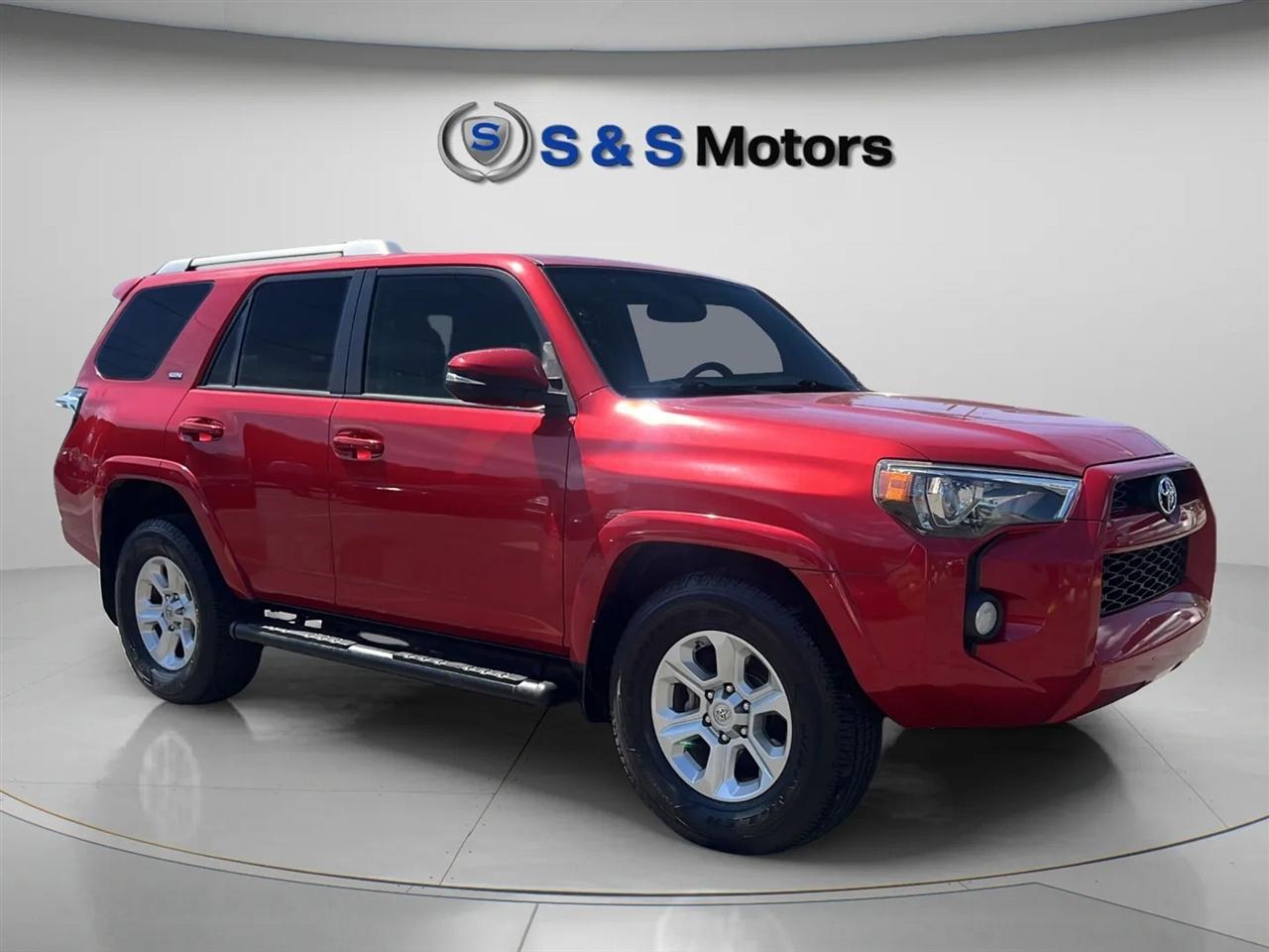 Toyota 4Runner SR5 2WD (Natl) 2017