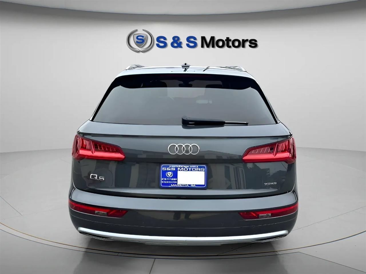 Audi Q5 Premium Plus 45 TFSI quattro 2019