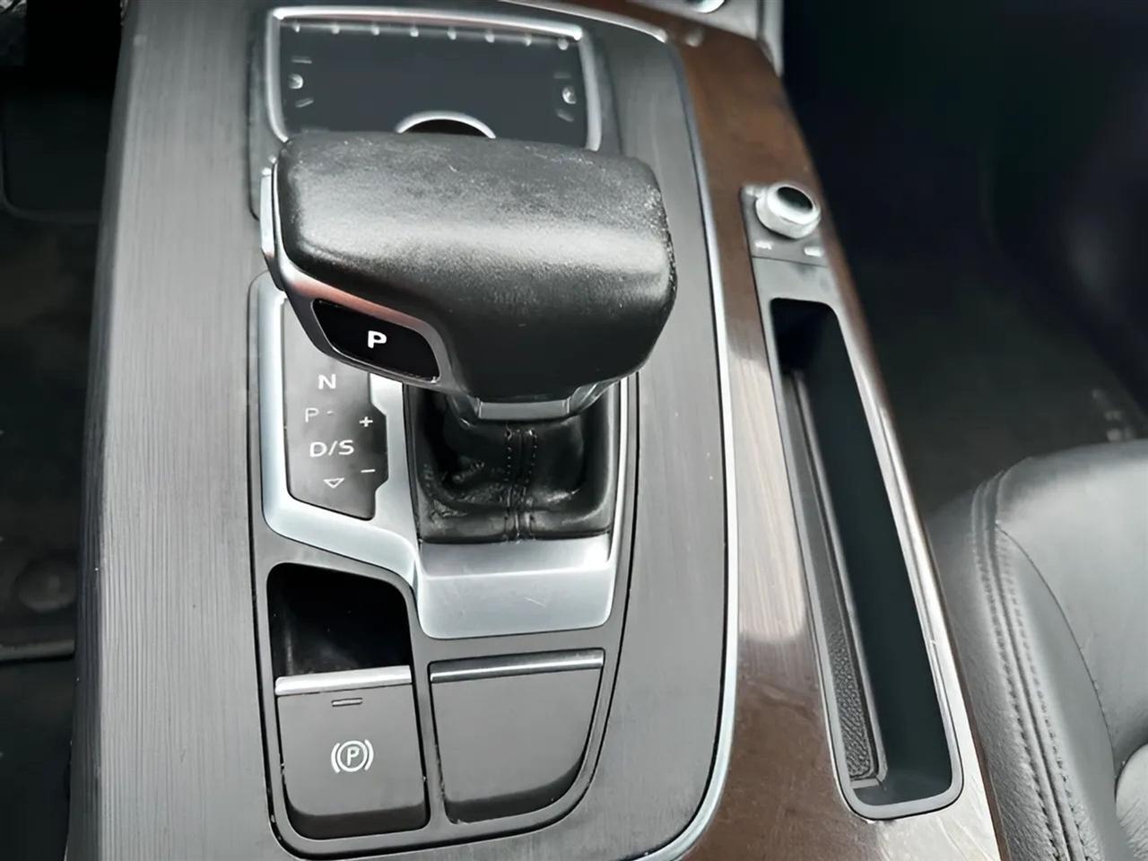 Audi Q5 Premium Plus 45 TFSI quattro 2019