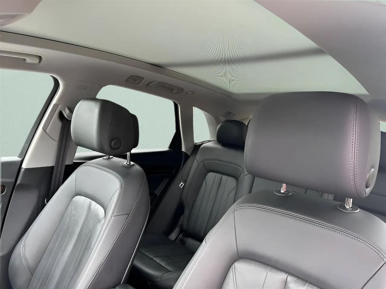 Audi Q5 Premium Plus 45 TFSI quattro 2019