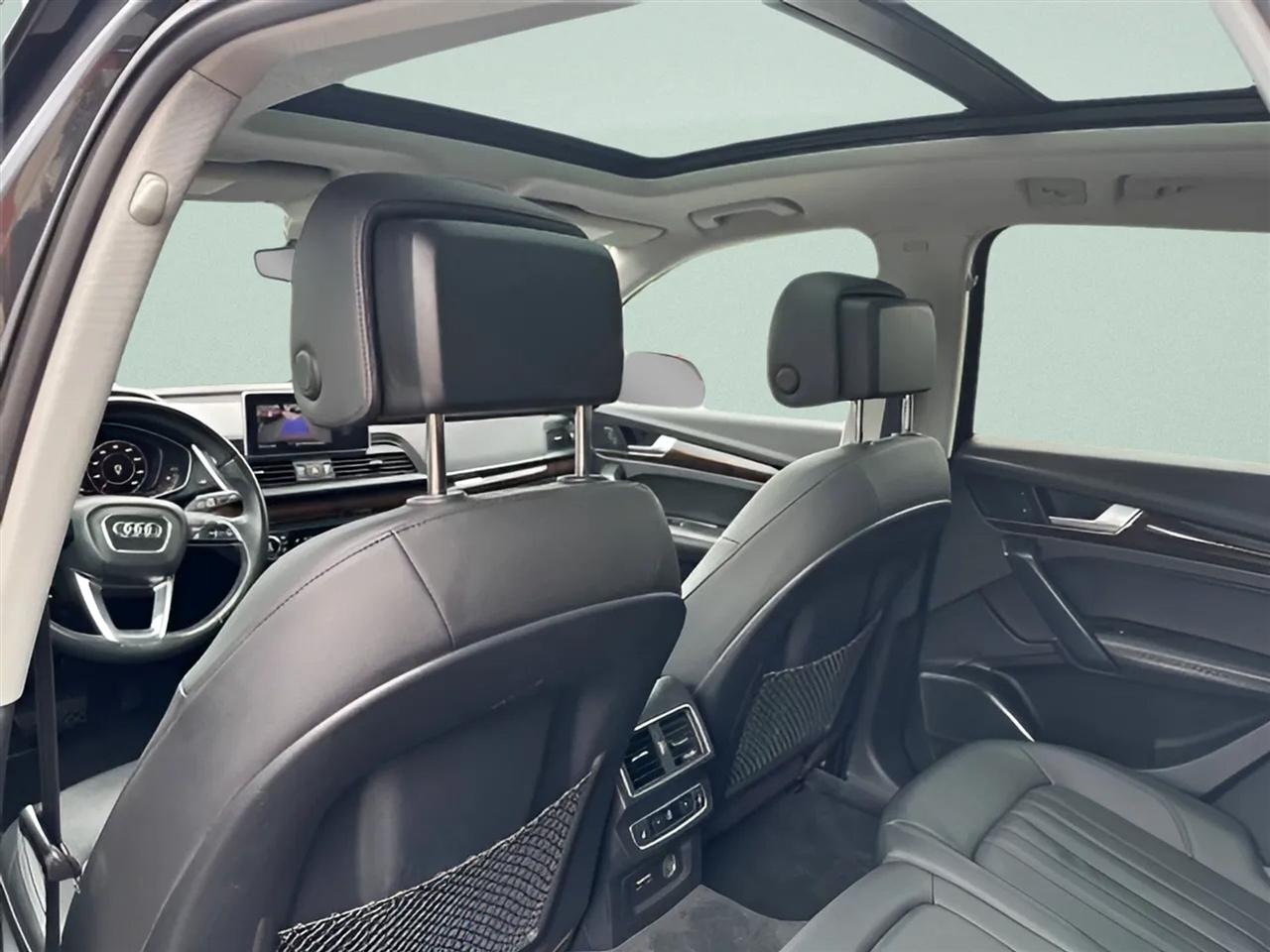 Audi Q5 Premium Plus 45 TFSI quattro 2019