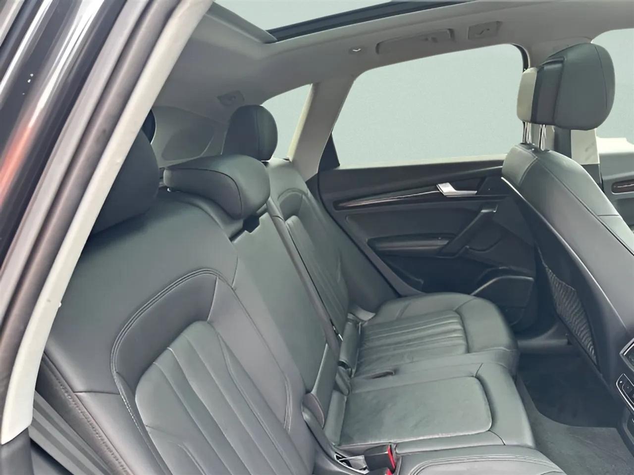 Audi Q5 Premium Plus 45 TFSI quattro 2019