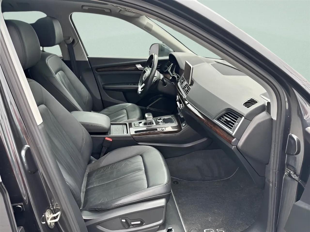 Audi Q5 Premium Plus 45 TFSI quattro 2019