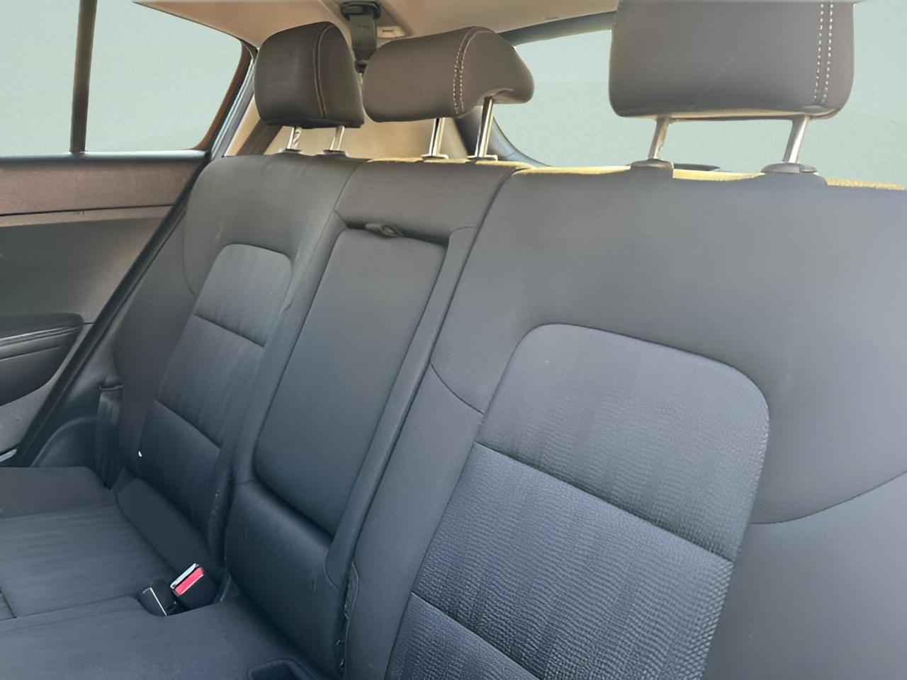 2022 Kia Sportage LX - Photo 31
