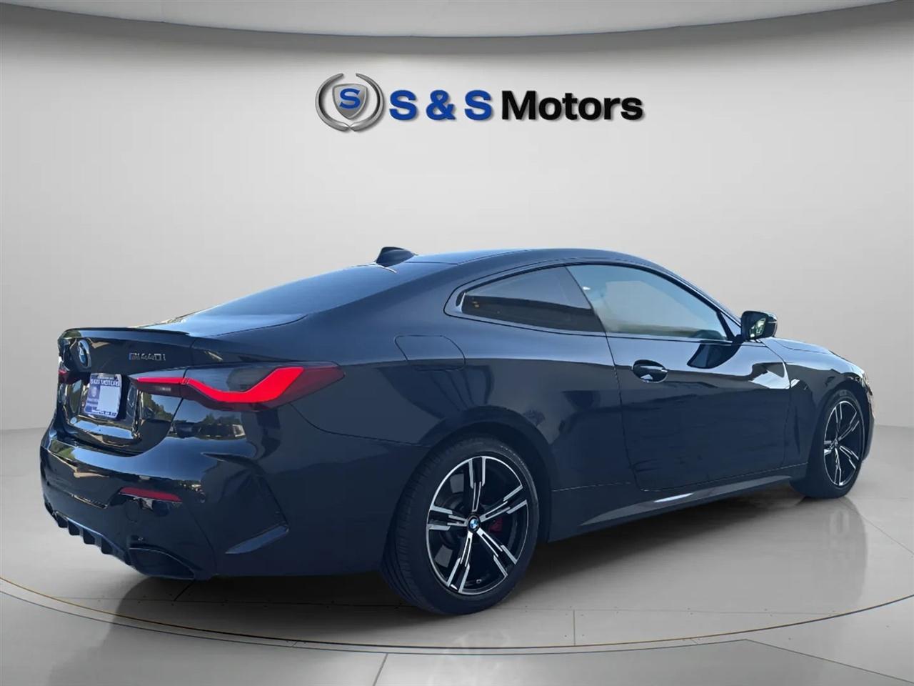 BMW 4 Series M440i xDrive Coupe 2021