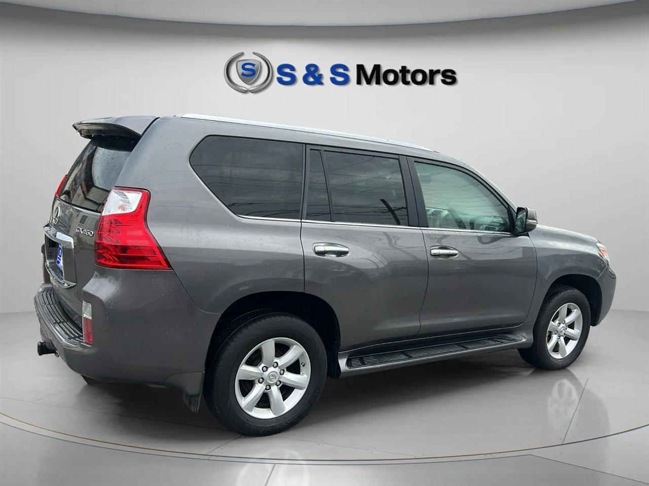 Lexus GX 460 4WD 4dr 2011