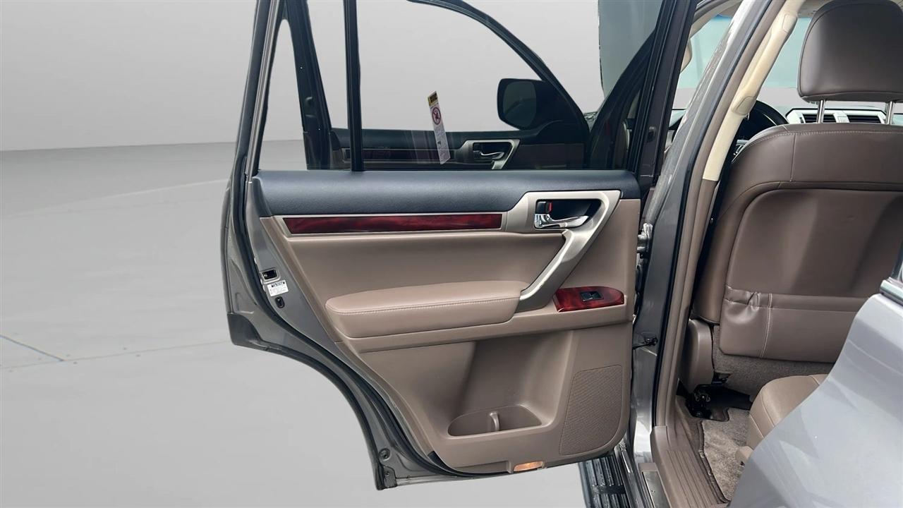 Lexus GX 460 4WD 4dr 2011