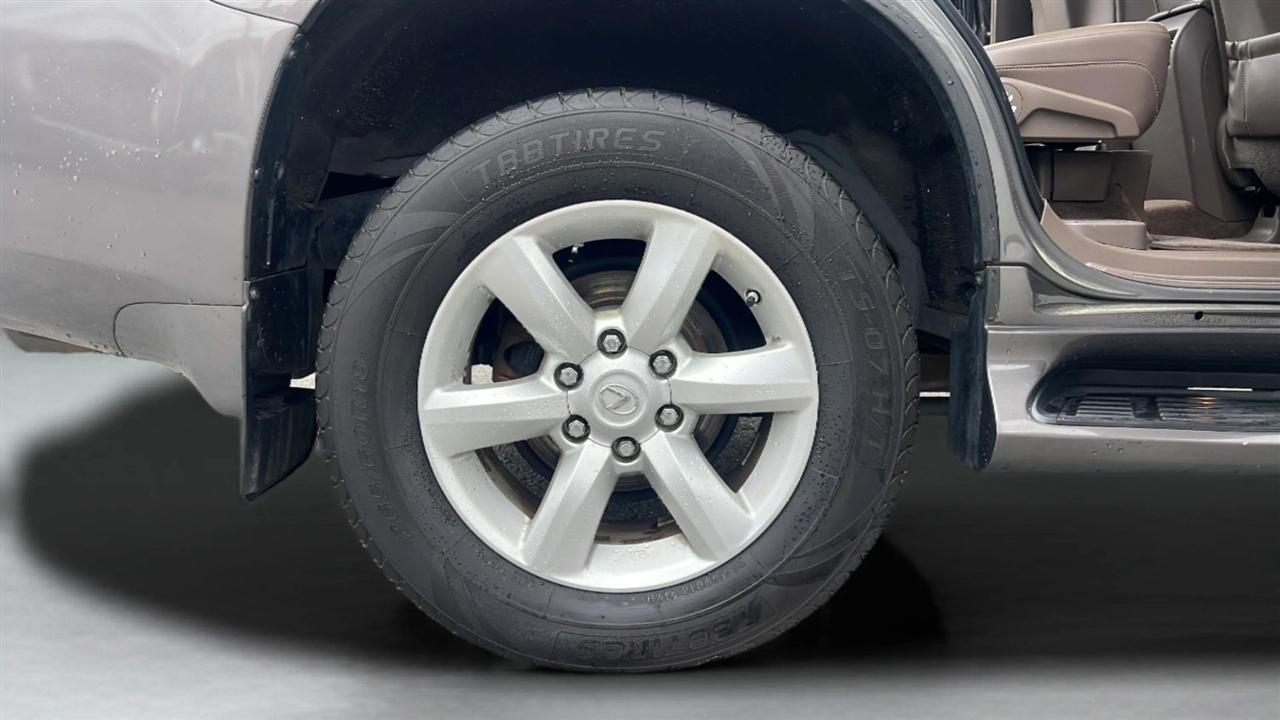 Lexus GX 460 4WD 4dr 2011