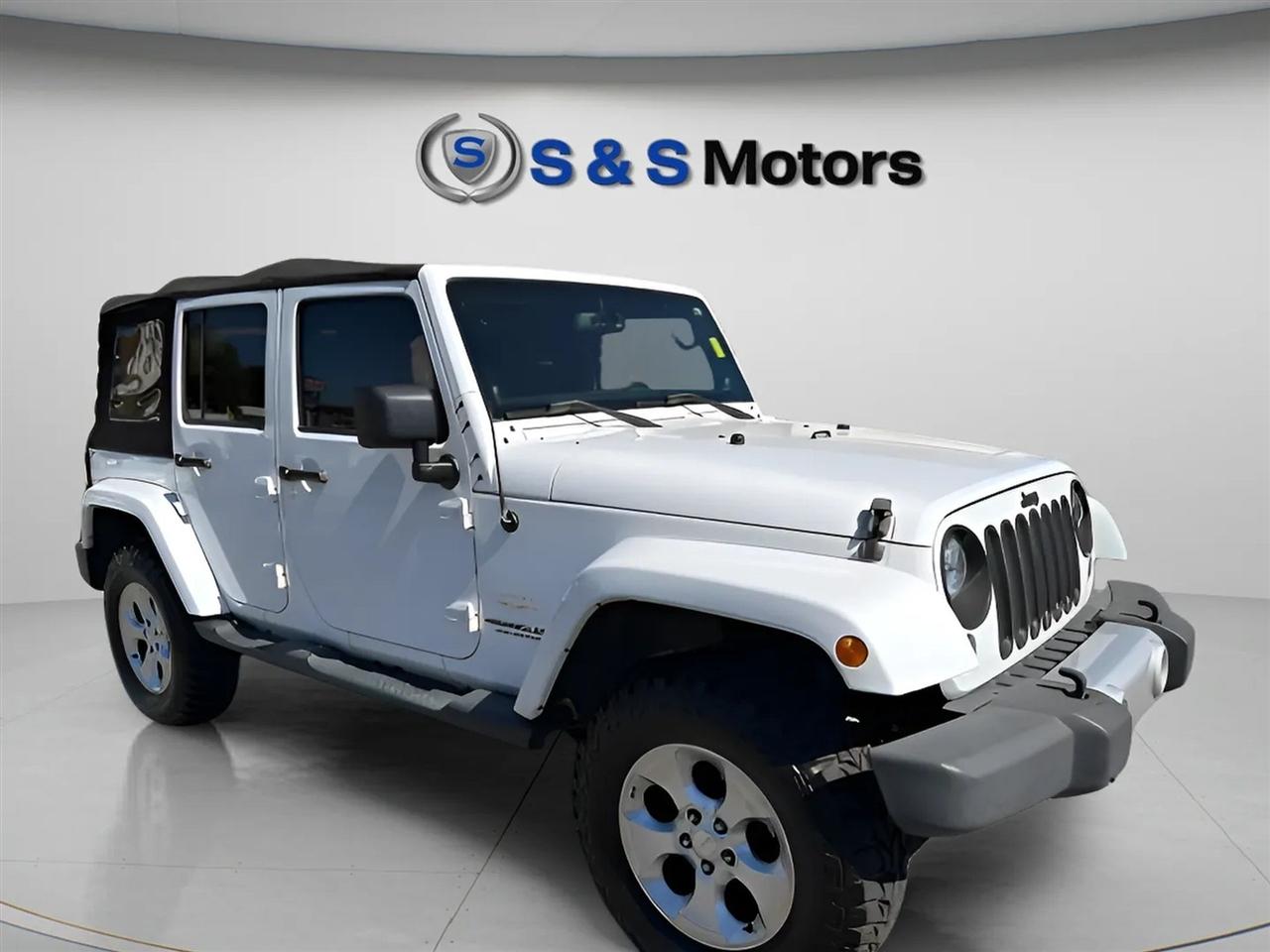 Jeep Wrangler Unlimited 4WD 4dr Sahara 2014