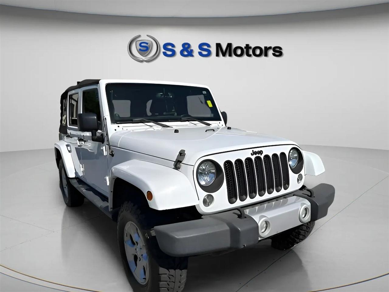 Jeep Wrangler Unlimited 4WD 4dr Sahara 2014