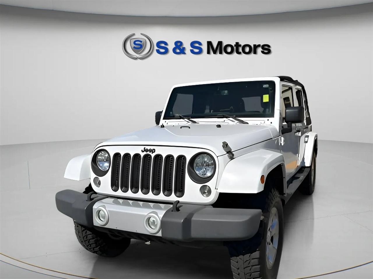 Jeep Wrangler Unlimited 4WD 4dr Sahara 2014