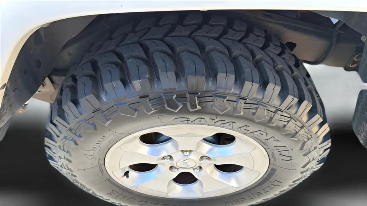 Jeep Wrangler Unlimited 4WD 4dr Sahara 2014