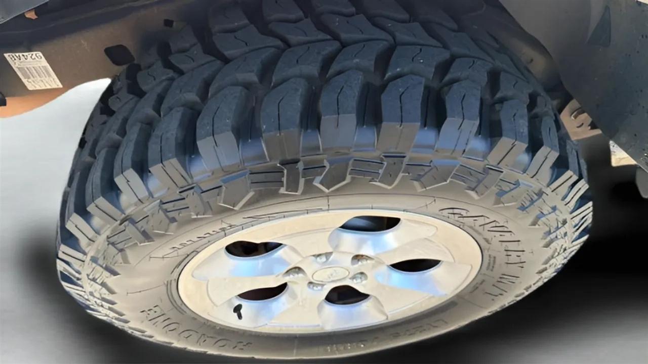 Jeep Wrangler Unlimited 4WD 4dr Sahara 2014