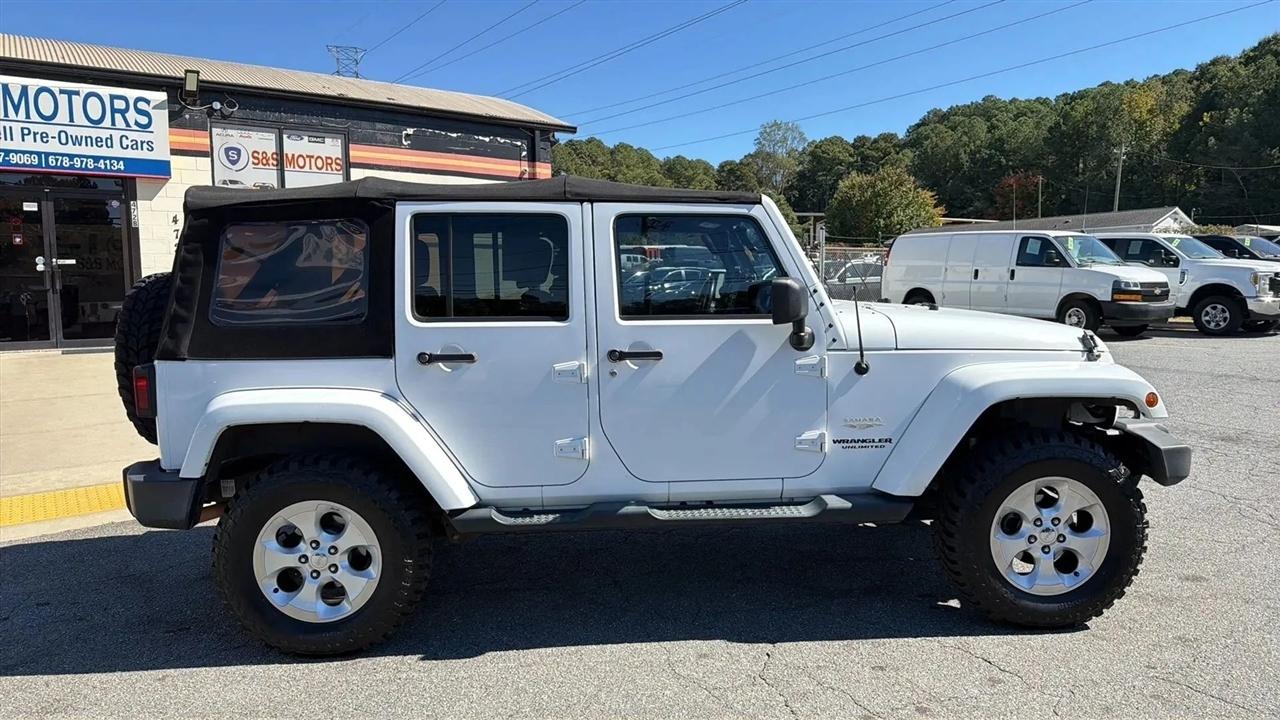 Jeep Wrangler Unlimited 4WD 4dr Sahara 2014