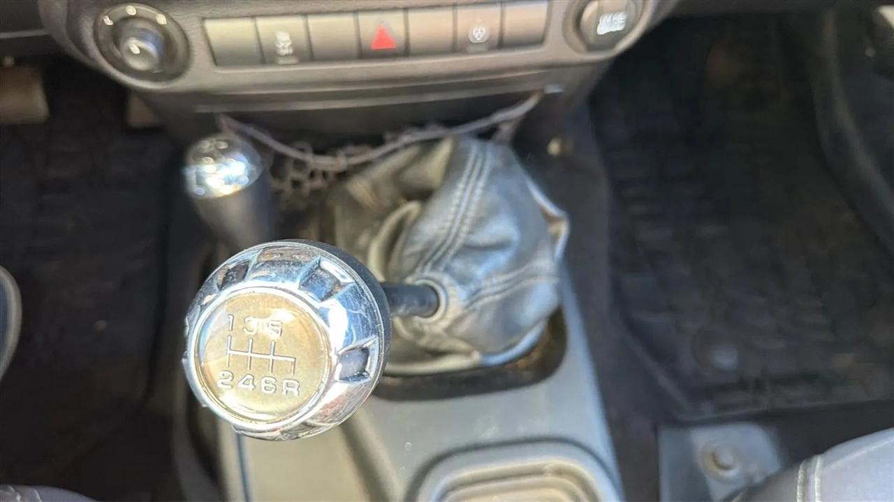 Jeep Wrangler Unlimited 4WD 4dr Sahara 2014