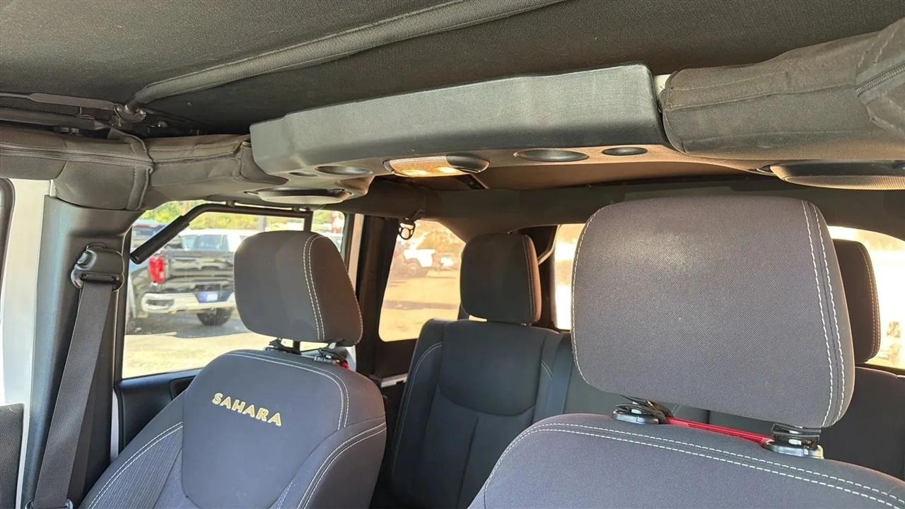 Jeep Wrangler Unlimited 4WD 4dr Sahara 2014