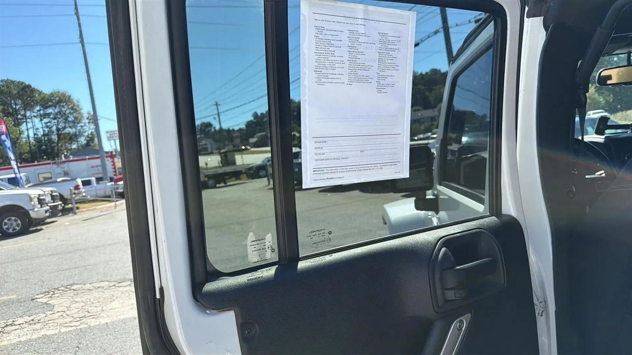 Jeep Wrangler Unlimited 4WD 4dr Sahara 2014