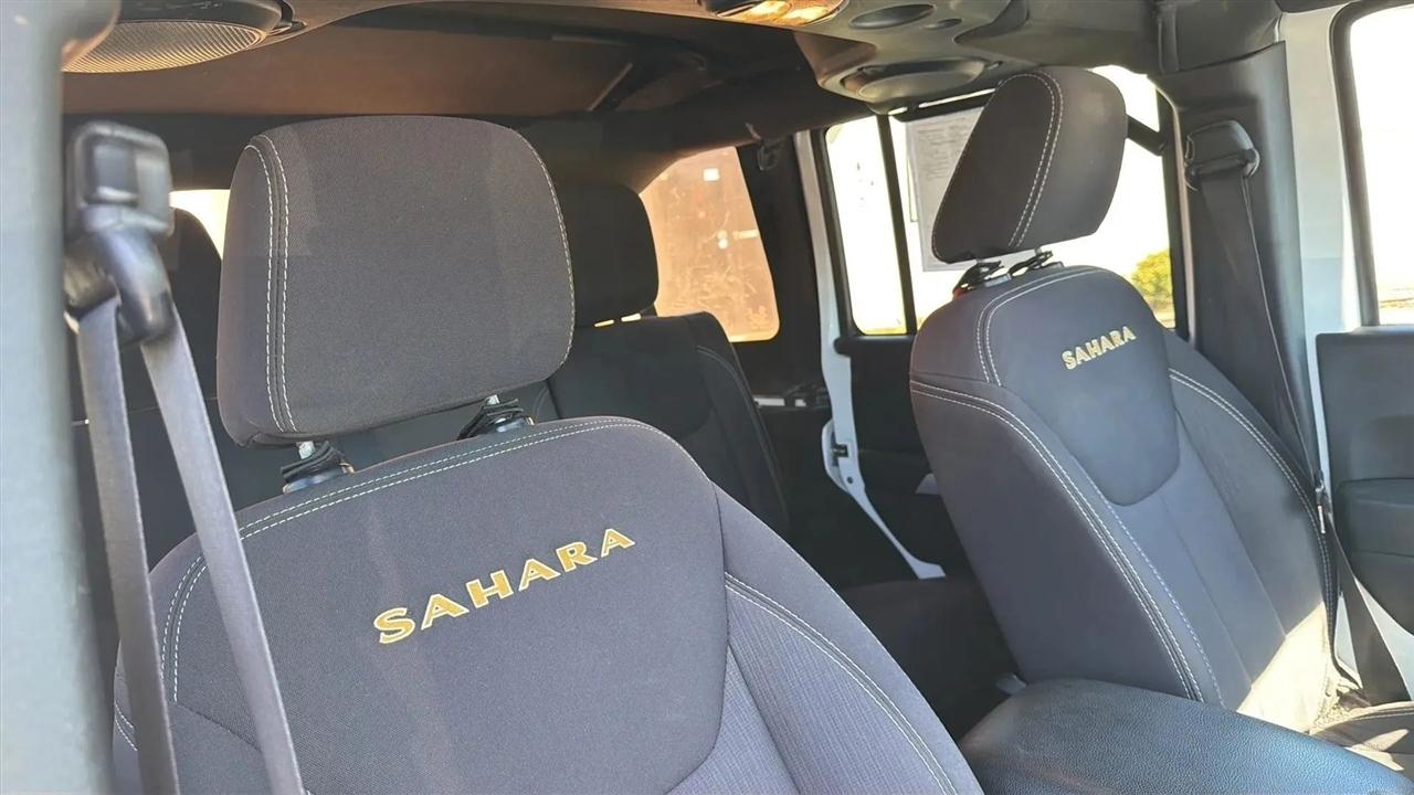 Jeep Wrangler Unlimited 4WD 4dr Sahara 2014