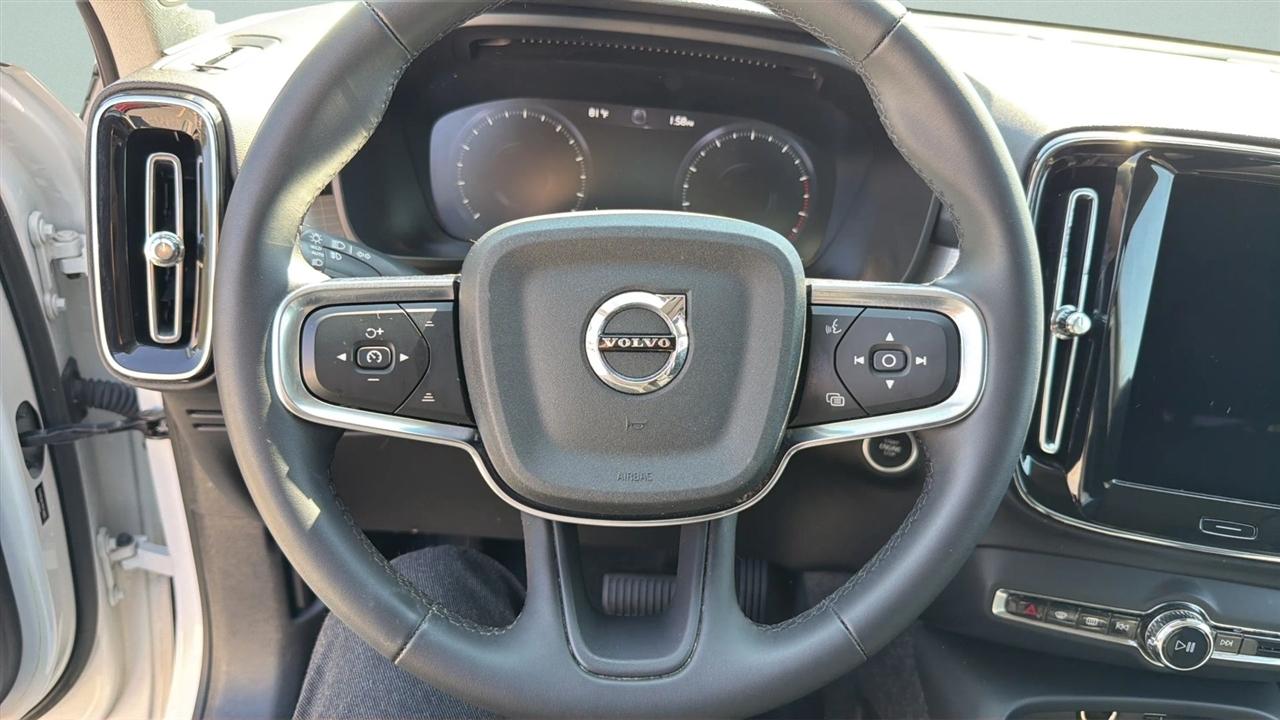 Volvo XC40 T5 AWD Momentum 2022