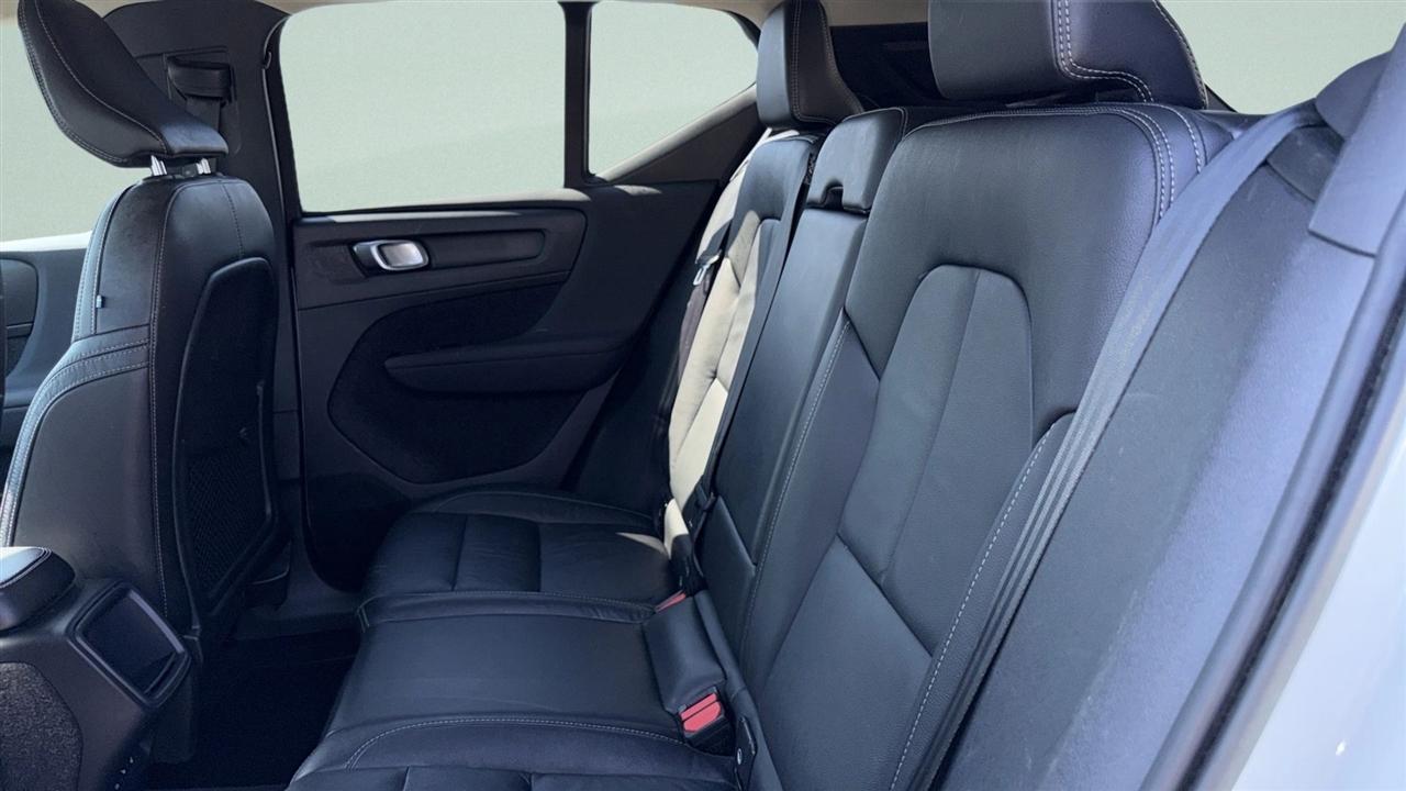 Volvo XC40 T5 AWD Momentum 2022