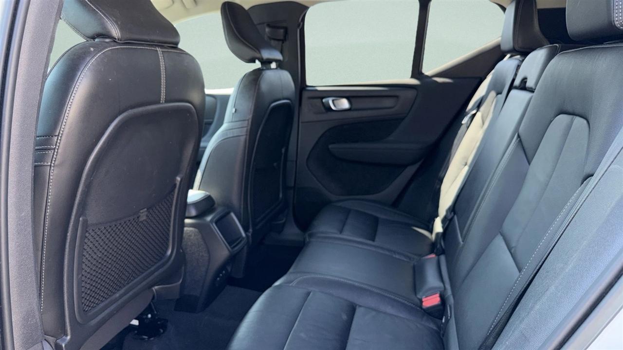 Volvo XC40 T5 AWD Momentum 2022