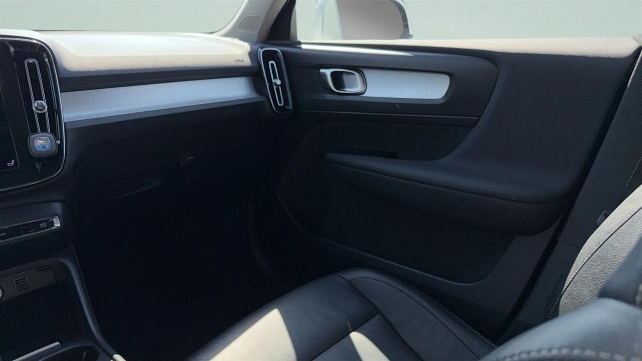 Volvo XC40 T5 AWD Momentum 2022