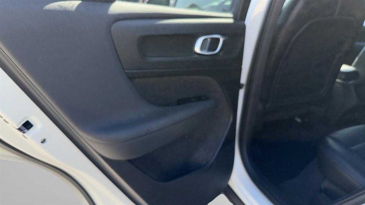 Volvo XC40 T5 AWD Momentum 2022