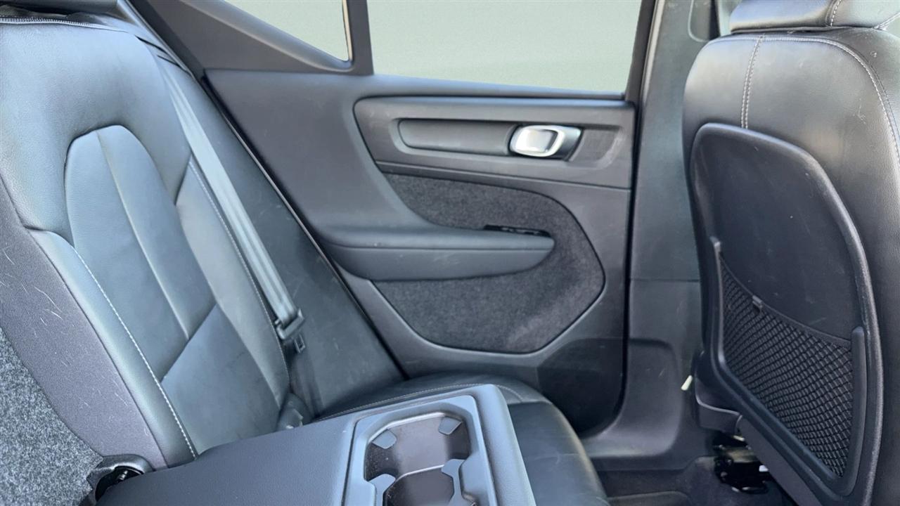 Volvo XC40 T5 AWD Momentum 2022