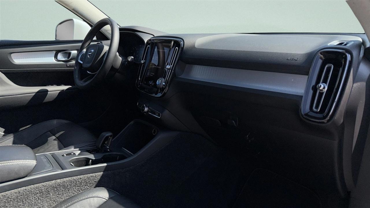 Volvo XC40 T5 AWD Momentum 2022