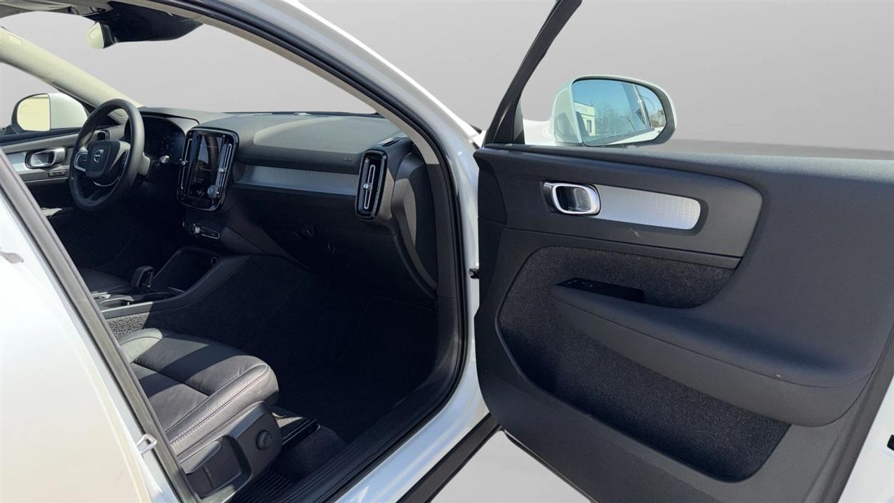 Volvo XC40 T5 AWD Momentum 2022