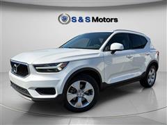 2022 Volvo XC40 