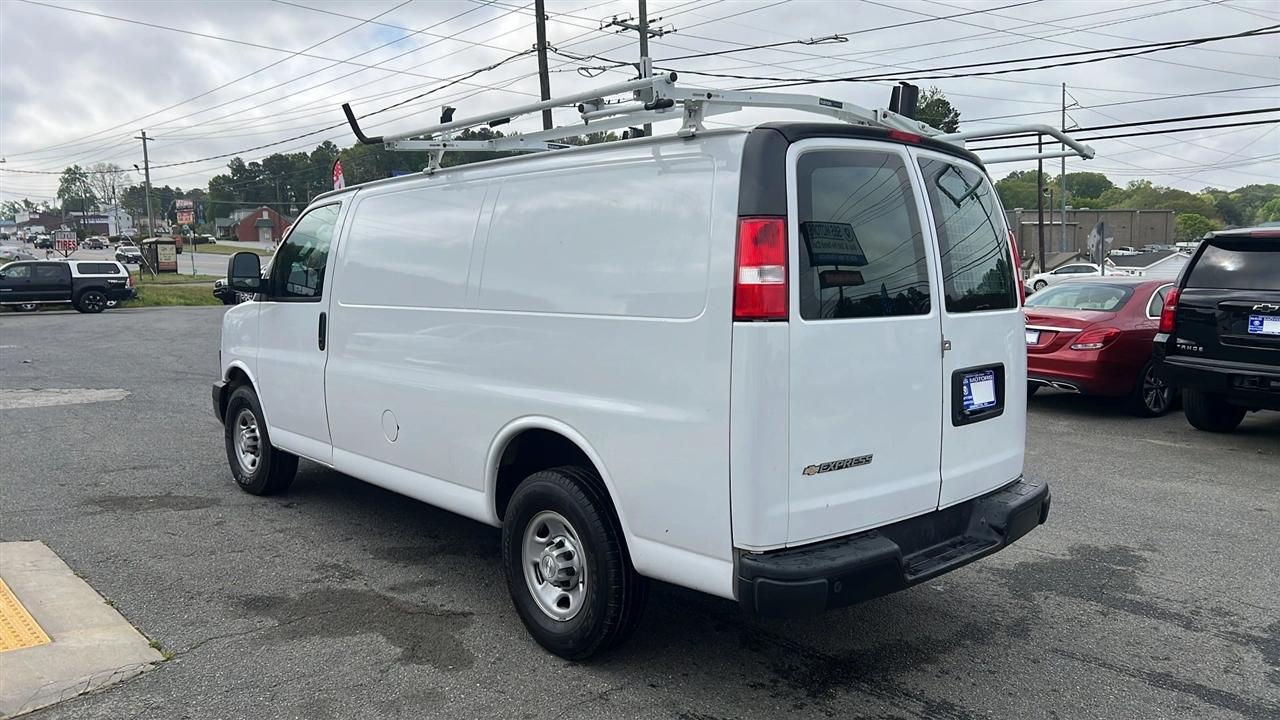 Chevrolet Express Cargo Van RWD 2500 135" 2019