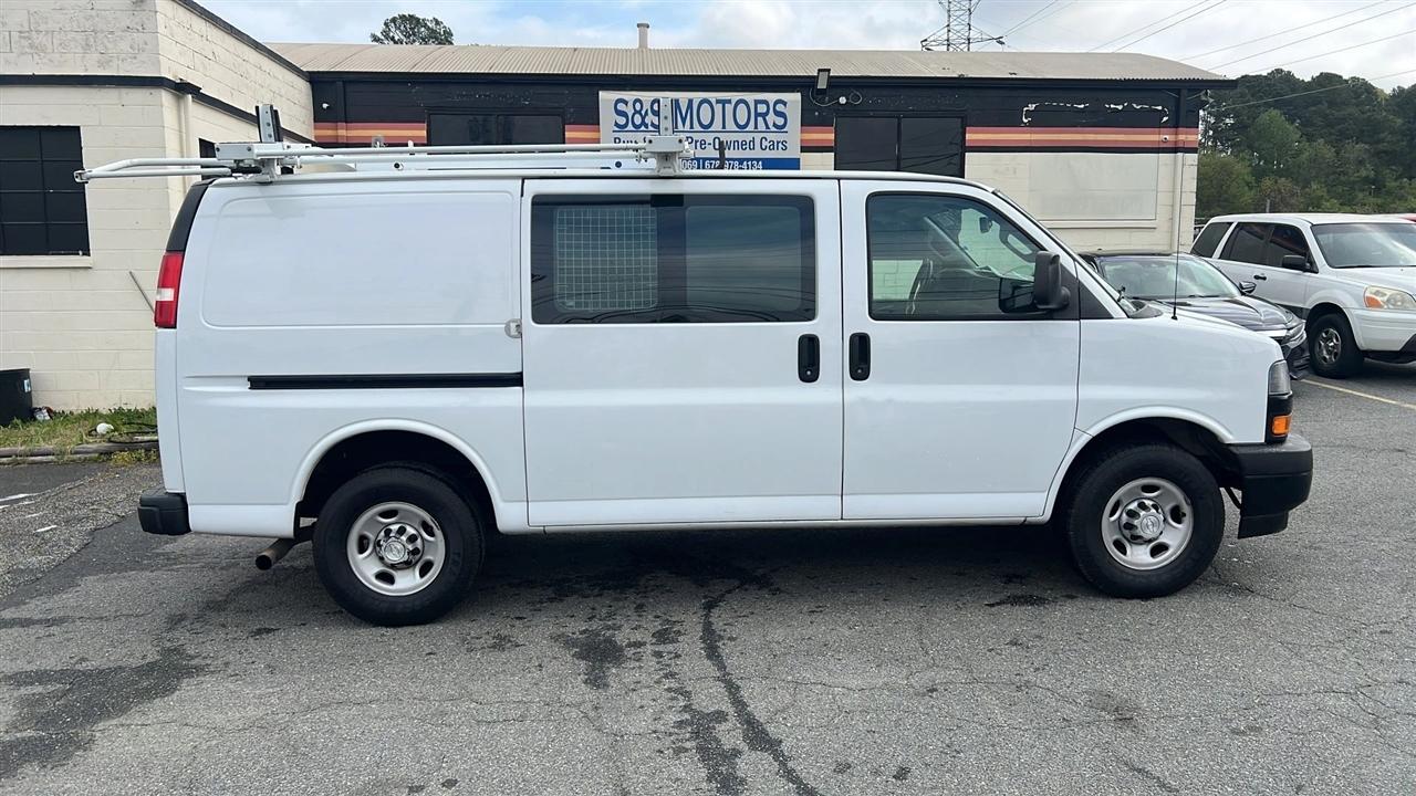 Chevrolet Express Cargo Van RWD 2500 135" 2019