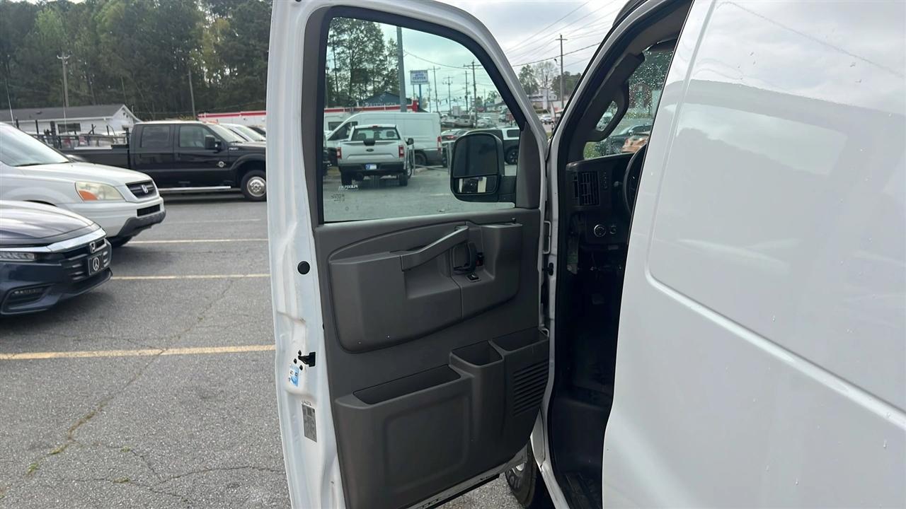 Chevrolet Express Cargo Van RWD 2500 135" 2019