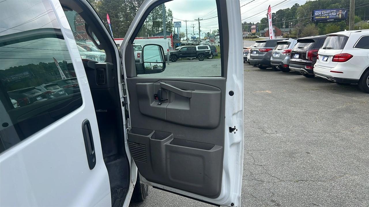 Chevrolet Express Cargo Van RWD 2500 135" 2019