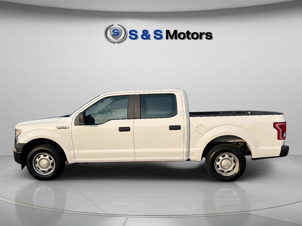 Ford F-150 XLT 2WD SuperCrew 5.5' Box 2017